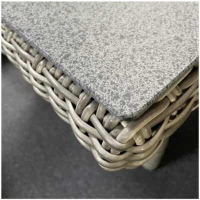 tisch-devries-salou-rechteckig-old-white-140×80 Tisch Salou 140x80 cm von deVries mit Geflecht old white und Glasplatte