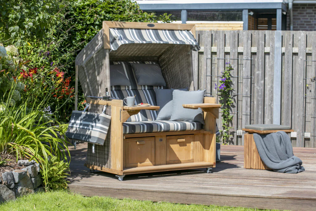 Strandkorb deVries PURE Friesland Sylt XXL aus Teakholz mit PE-Geflecht white kubu Design 158