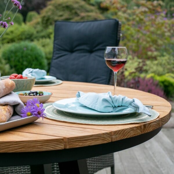 69283C Vermont Tisch rund Teakholz 130cm 3