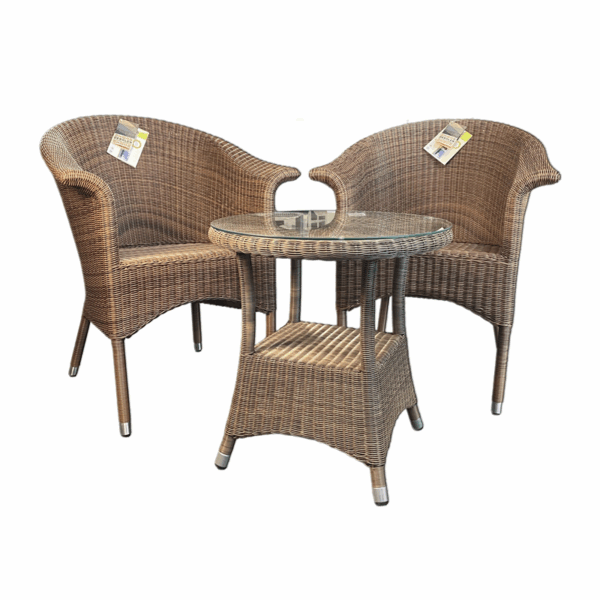Beistelltisch deVries San Remo Ø55 cm mit 2 Gartensesseln Polyrattan Caramel