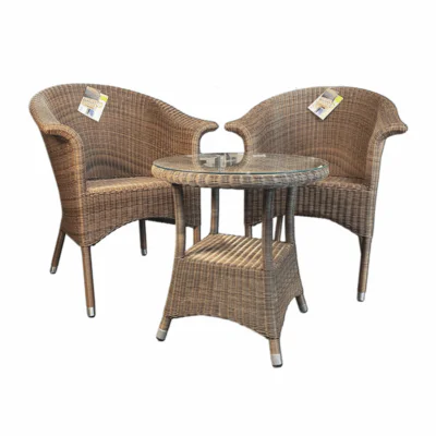 Beistelltisch deVries San Remo Ø55 cm mit 2 Gartensesseln Polyrattan Caramel