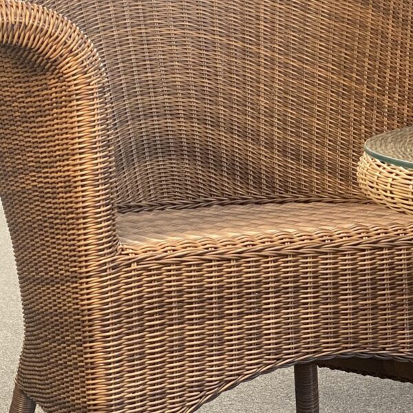 Beistelltisch deVries San Remo Ø55 cm mit 2 Gartensesseln Polyrattan Caramel