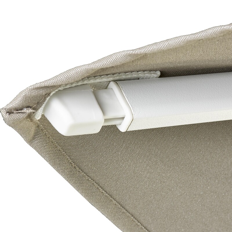 Ausziehbare Strebe und Stoffbefestigung des Platinum Challenger T² Weiß