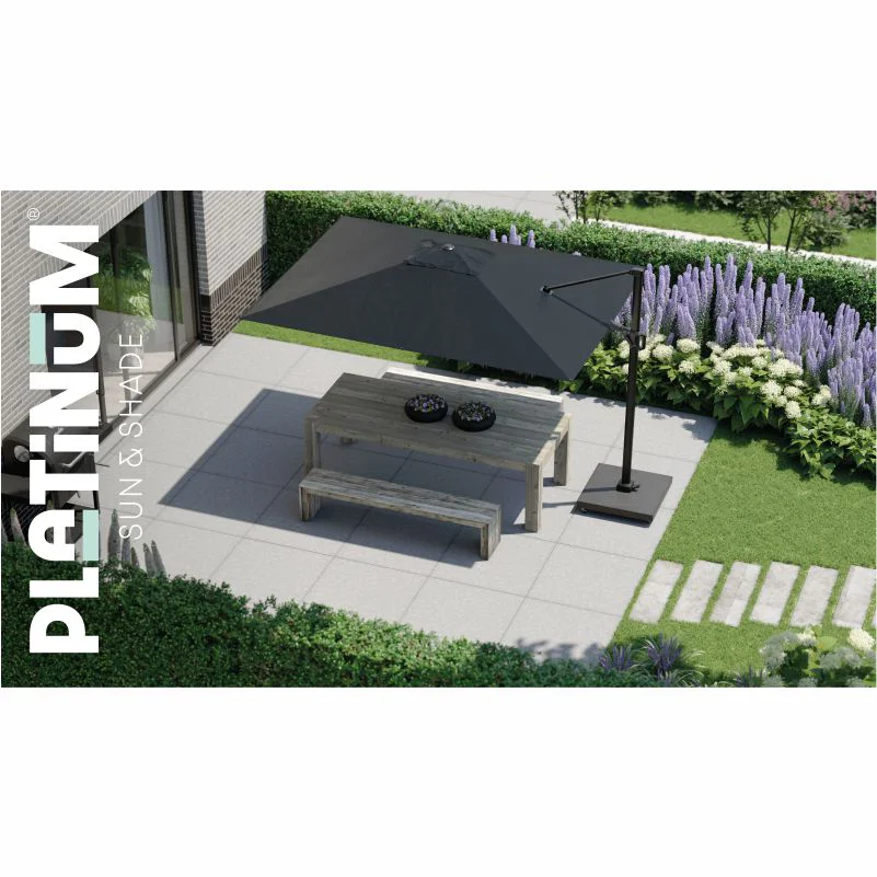 Ampelschirm Platinum Challenger T2 260 × 350 cm auf Terrasse